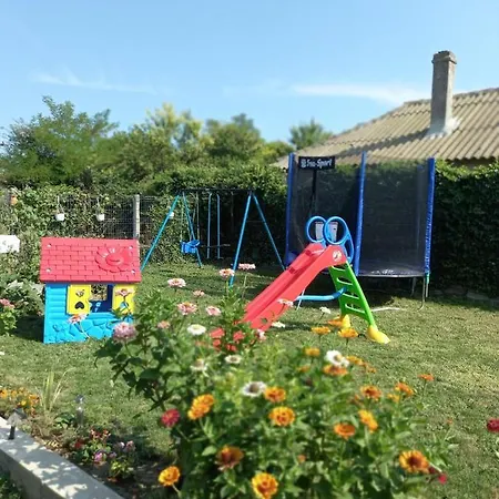 Casa Ioana בית אירוח