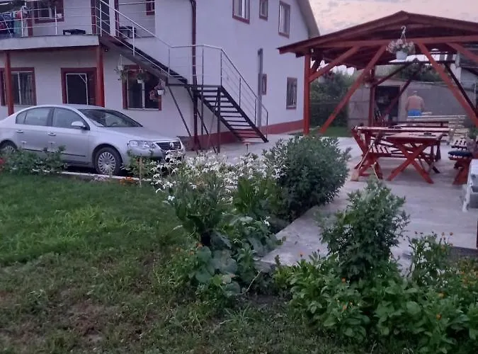 ホームステイ Casa Ioana コルブ